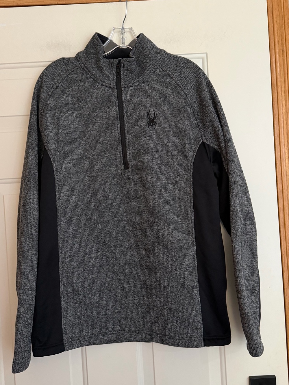 Spyder mid weight Heather gray black 1/4 zip Outbound core sweater jacket. Large